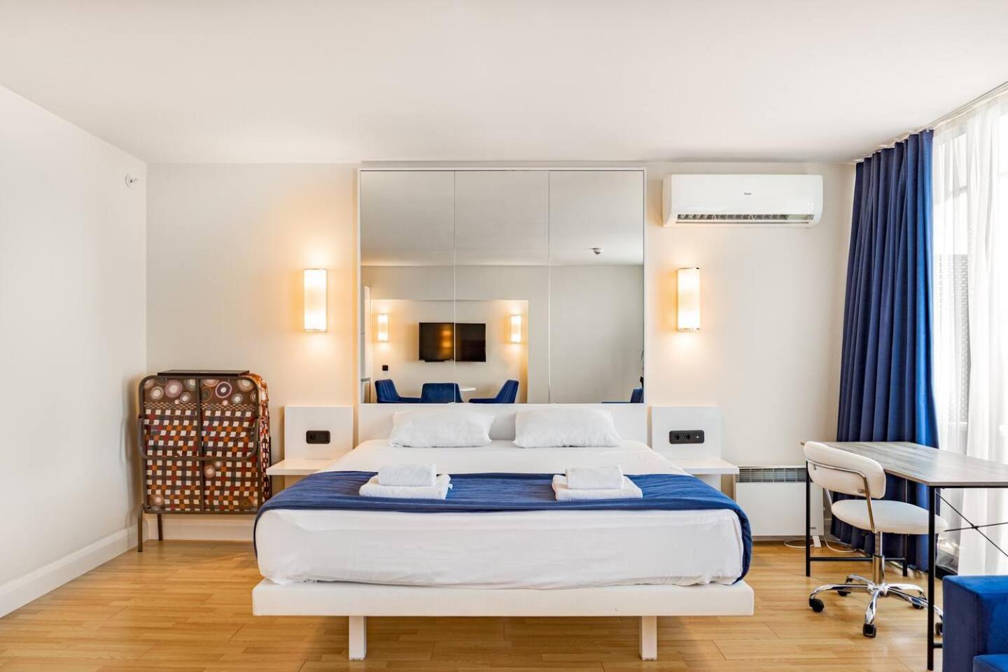 Orbi City Block A Floor 10 Room 40 Батуми Экстерьер фото