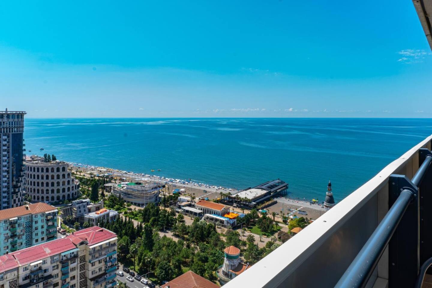 Orbi City Block A Floor 10 Room 40 Батуми Экстерьер фото